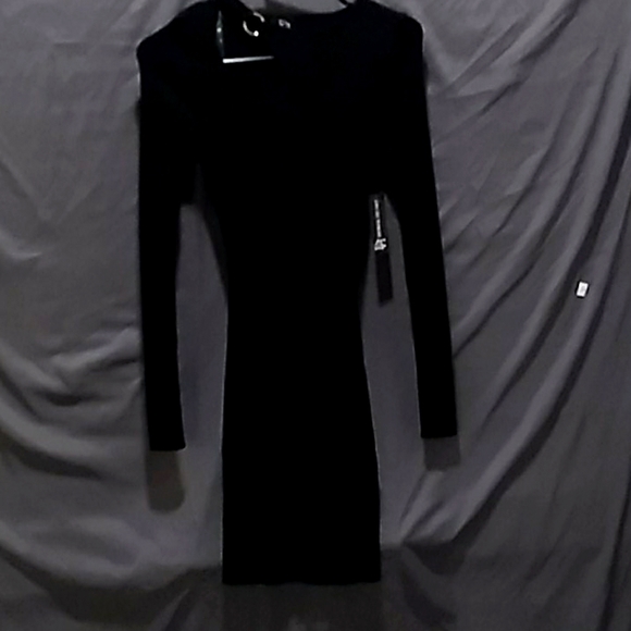 Dress - Picture 1 of 4